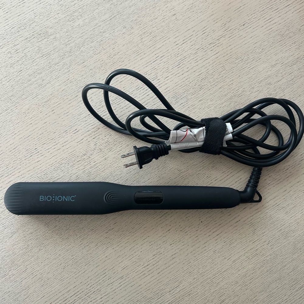 Bio Ionic Flat Iron
